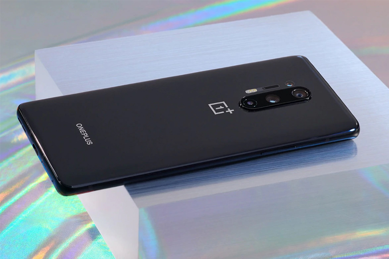 OnePlus 8 và OnePlus 8 Pro có mức giá rơi vào khoảng 12 triệu đồng.