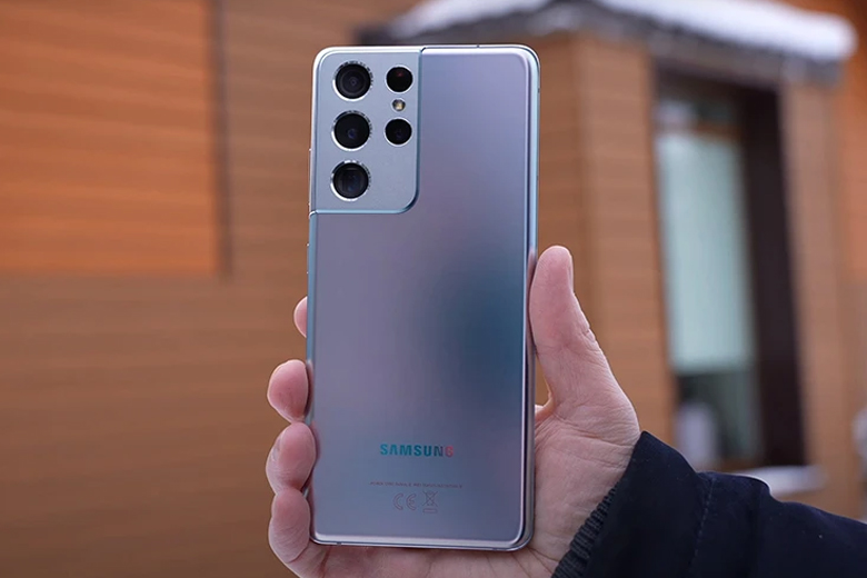 Galaxy S21 Ultra và Galaxy S20 Ultra khác nhau về thiết kế