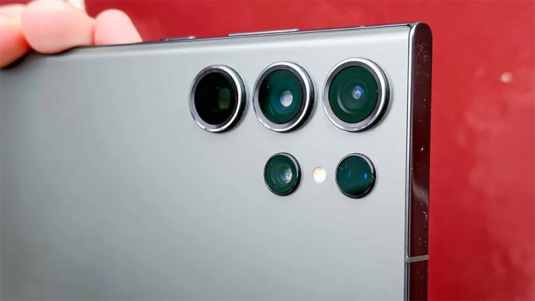 Zoom độ phân giải cao hơn từ Galaxy S24 Ultra