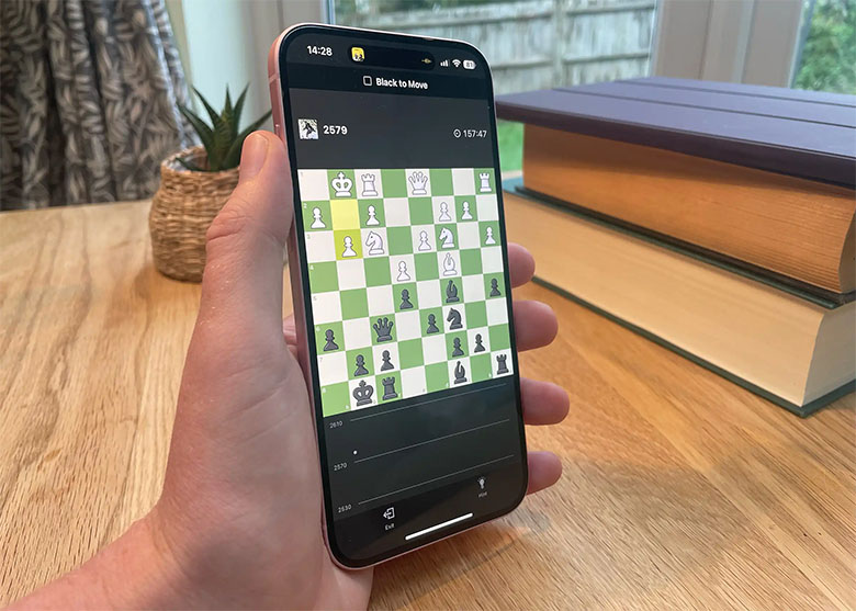  iPhone 15 Plus cung cấp 26 giờ cho iPhone 15 là 20 giờ