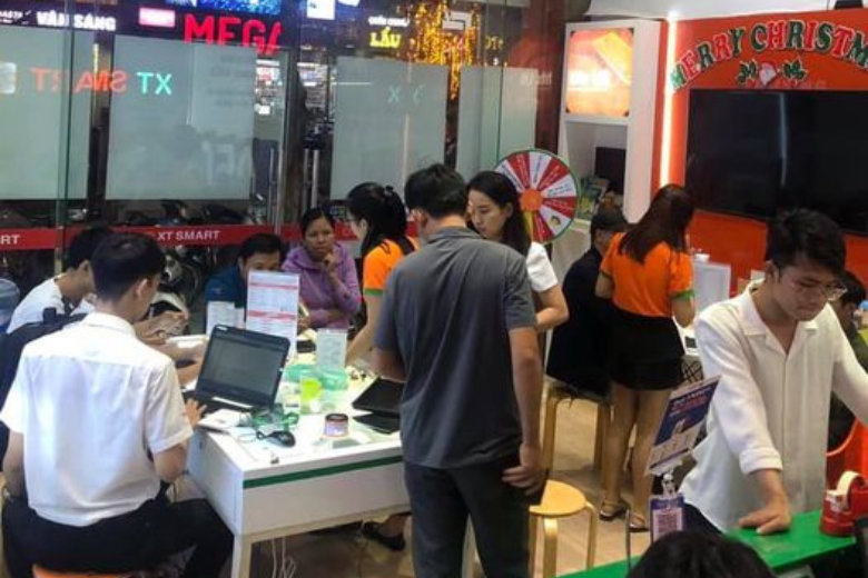 Khách đông đúc khi vừa qua năm mới tại XTsmart Đà Nẵng.