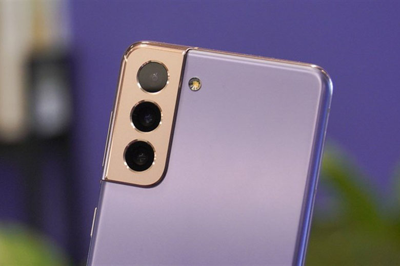 So sánh Xiaomi Mi 11 và Galaxy S21 về camera