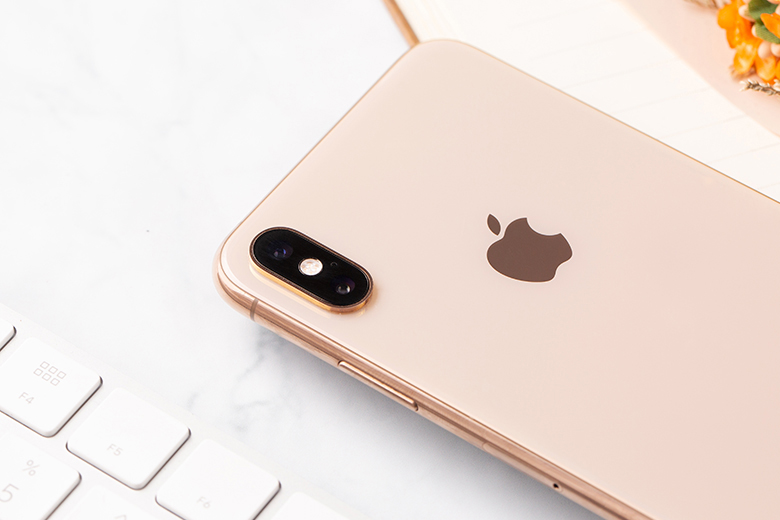 iPhone XS (giá chỉ từ 9 triệu đồng)