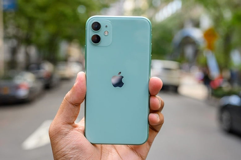 iPhone 11 (giá chỉ từ 13 triệu đồng)