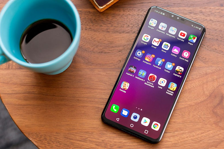Màn hình LG V40 ThinQ giá rẻ được trang bị kích thước 6.4 inch