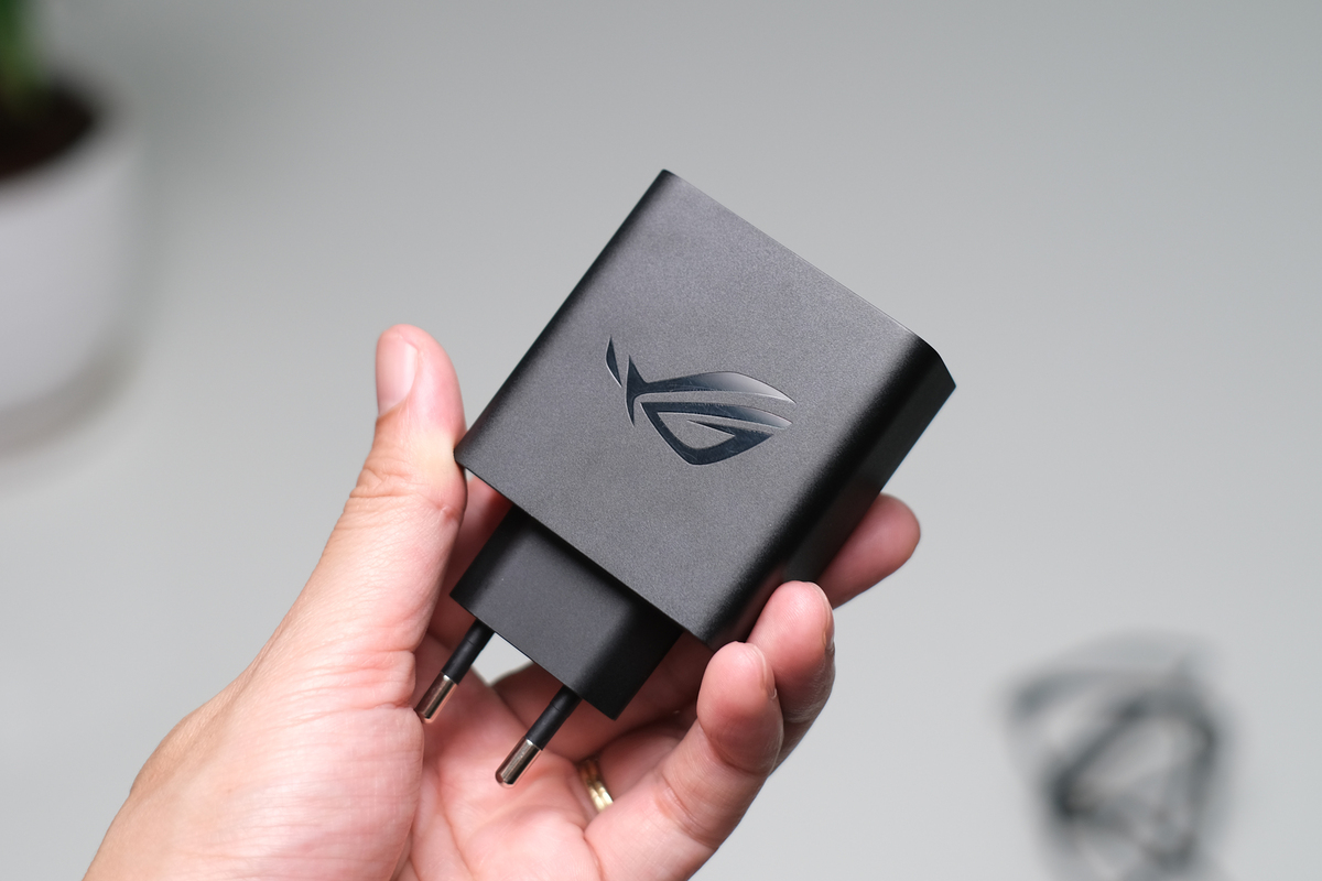 Củ sạc 65W Asus ROG Phone 5
