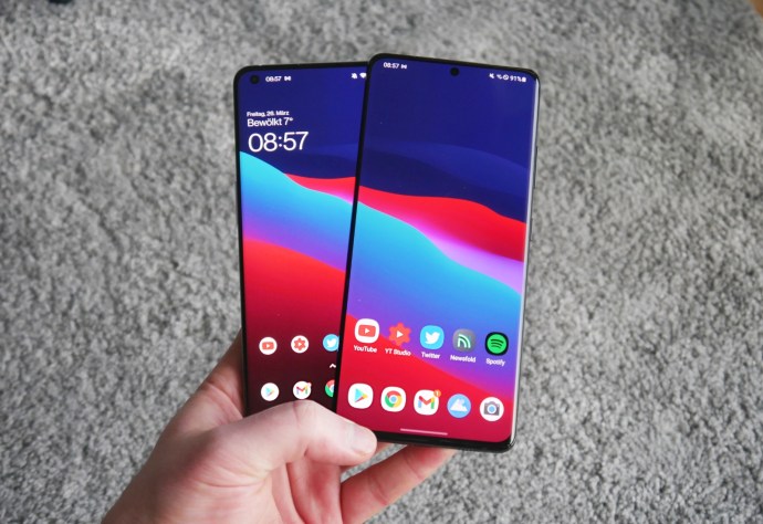 Man_hinh_OnePlus_9_Pro_vs_Samsung_S21_Ultra