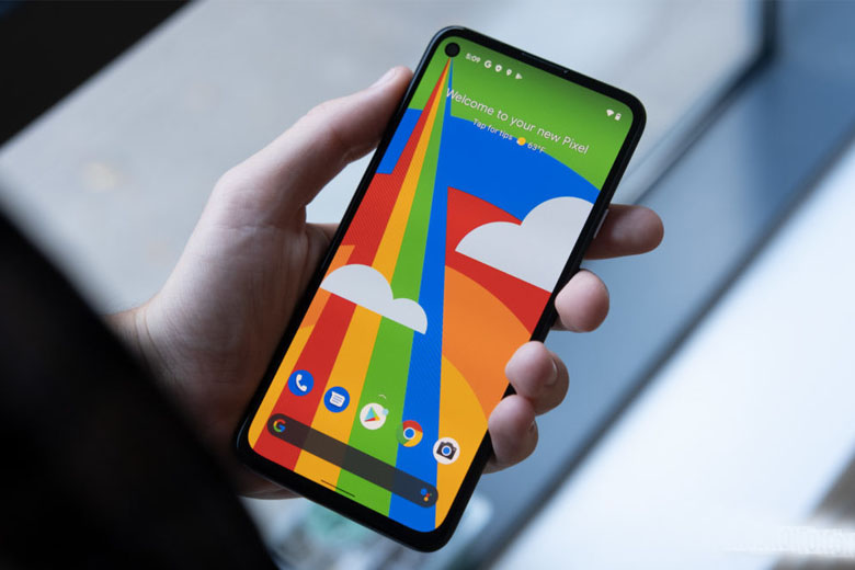 Google Pixel 4A 5G 128GB được trang bị màn hình 6.2 inch