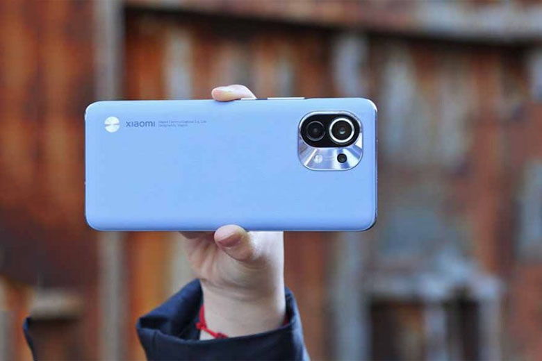 So sánh Xiaomi Mi 11 và iPhone 12 về máy ảnh