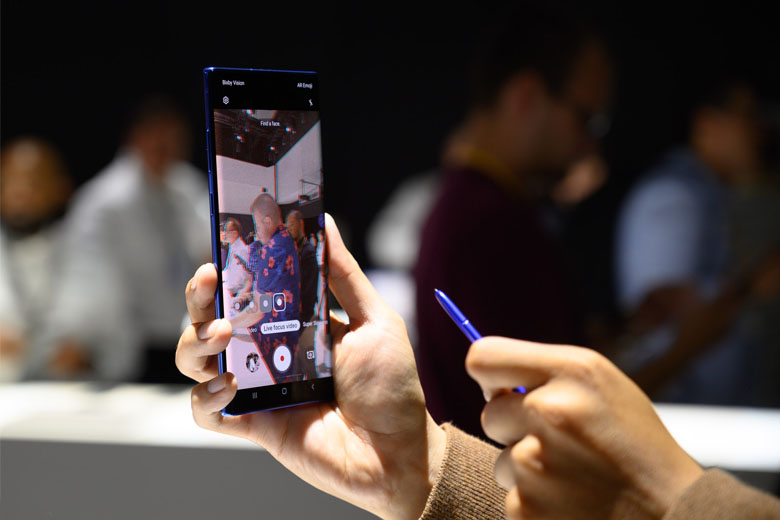 Galaxy Note 10 Plus 5G có bút S-Pen thần thánh