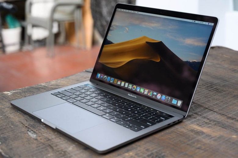 Sự kiện còn có sự góp mặt của Macbook Pro 2022