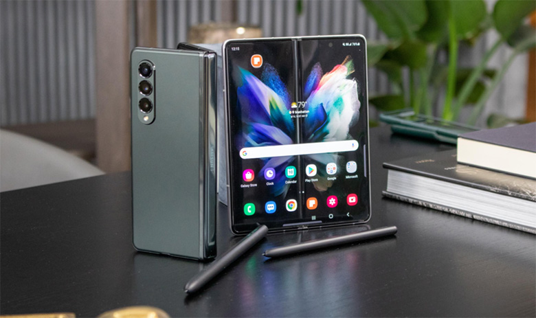 Galaxy Z Fold 3 - Điện thoại màn hình gập tốt nhất