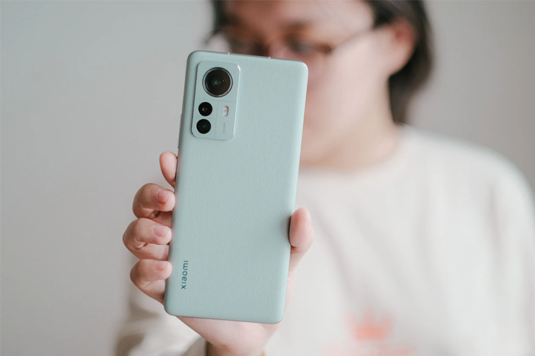 Xiaomi 12 có ngoại hình đẹp