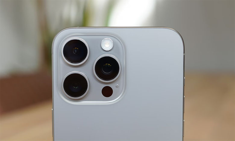 iPhone 15 Pro Max 256GB Quốc tế thể hiện một bước tiến đáng kể về camera