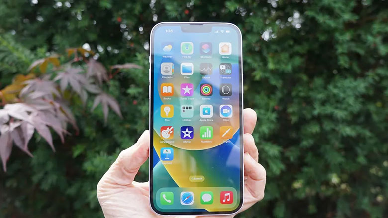 Apple đã trang bị cho iPhone 14 Plus 128GB cũ 97% màn hình OLED tốt nhất