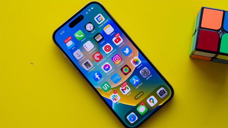 iPhone 14 Pro 128GB đi kèm màn hình OLED 6,1 inch