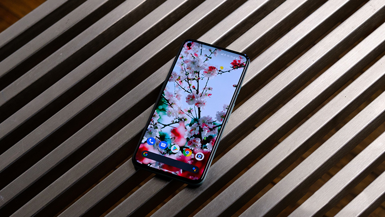 Màn hình Google Pixel 5 có tần số quét lên đến 90Hz