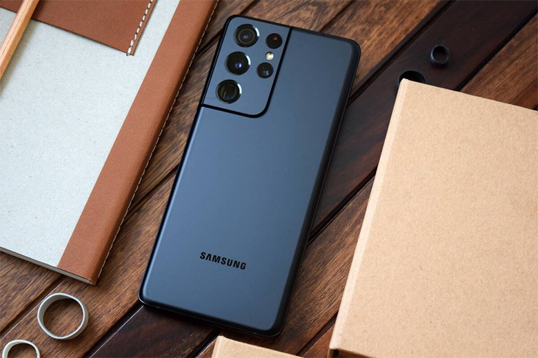Galaxy S21 series thành công ngoài mong đợi nhờ trình làng sớm hơn