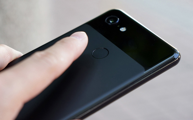 Mặt lưng kính nhám cường lực đặc biệt của Google Pixel 3XL