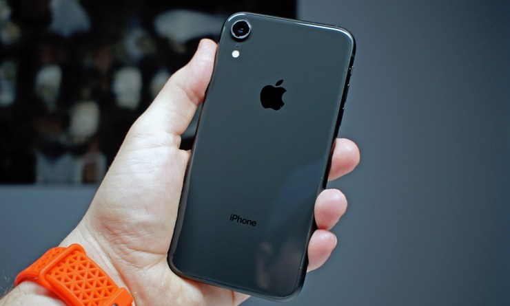 iPhone XR trên tay trải nghiệm