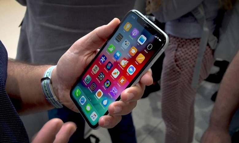 Màn hình iPhone XR