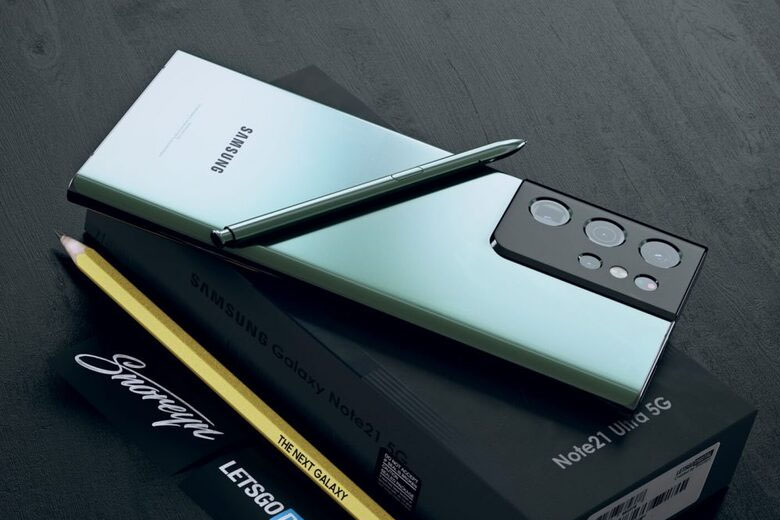Ngoại hình tân bình nhà Galaxy Note vô cùng cuốn hút