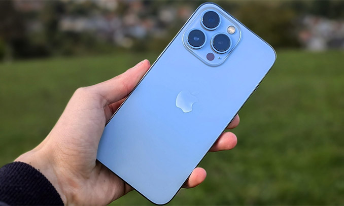 iPhone 13 Pro 128GB cũ không có nhiều thay đổi so với thế hệ tiền nhiệm iPhone 12 Pro