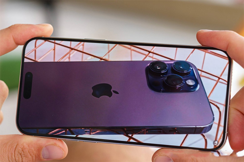 Ai nên mua iPhone 15 Pro Max?