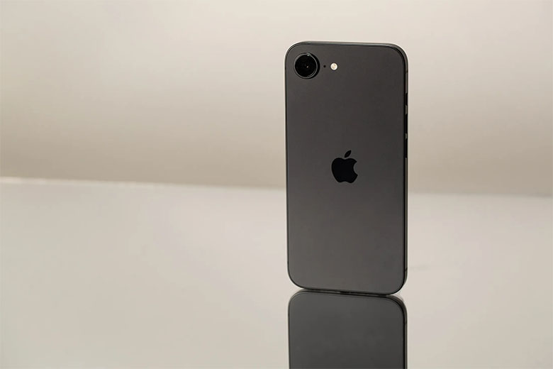 dien-thoai-iphone-16e-xtsmart