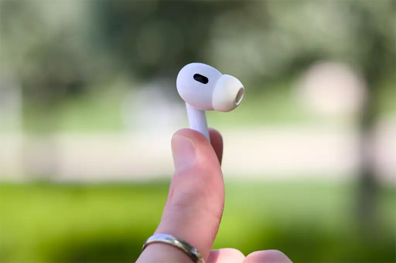 Dịch trực tiếp trên AirPods Pro 3: Liệu có thay đổi cuộc chơi?