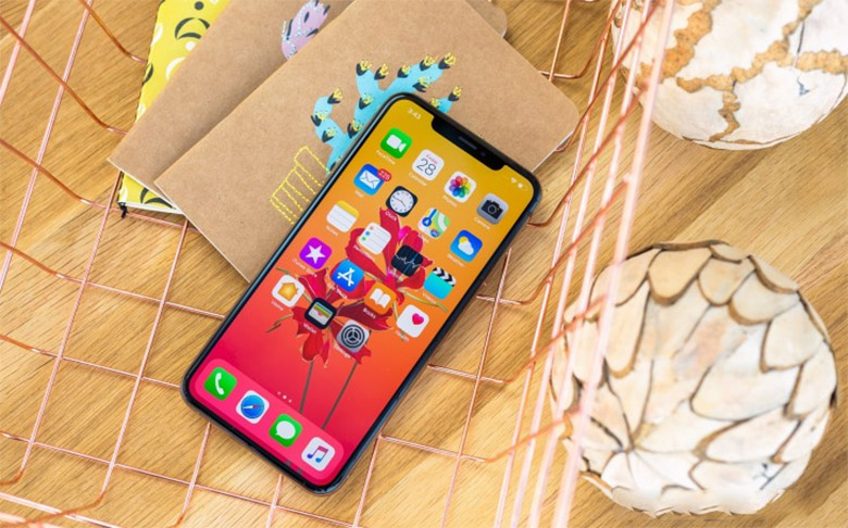 iPhone Xs Max 2025: Vị thế bất ngờ trong phân khúc giá rẻ