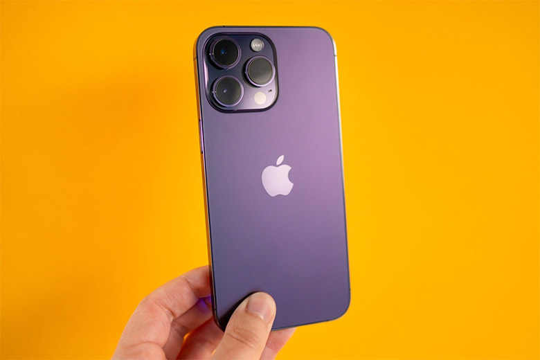 , iPhone 14 Pro Max vẫn giữ nguyên vẻ sang trọng với khung thép không gỉ 