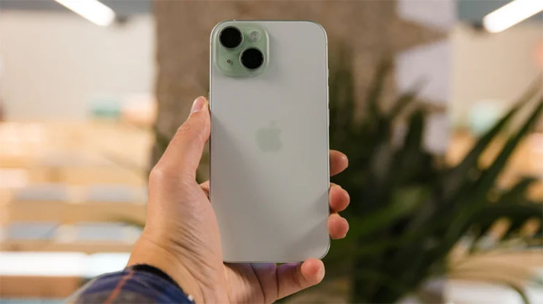 iPhone 15 được đánh giá cao ở sự nhỏ gọn, dễ dùng