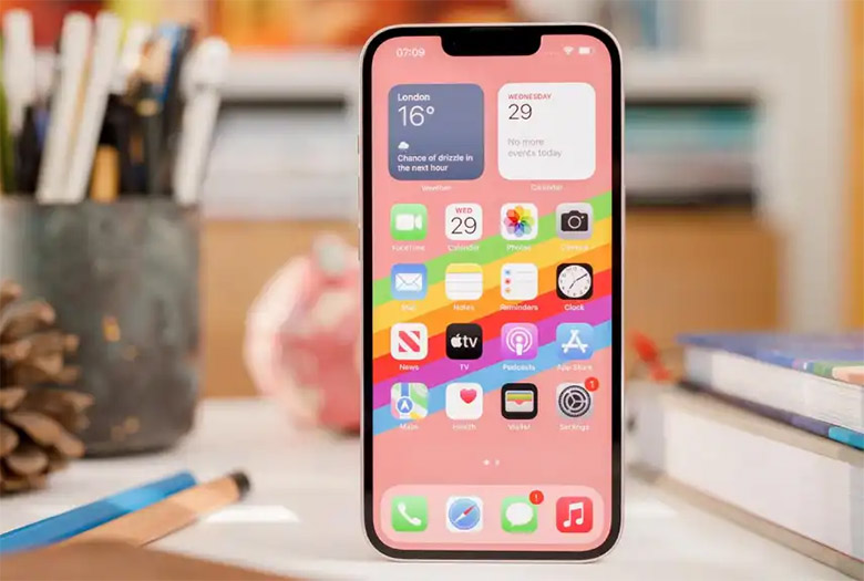 Màn hình iPhone 13 đáp ứng tốt trải nghiệm tuyệt vời
