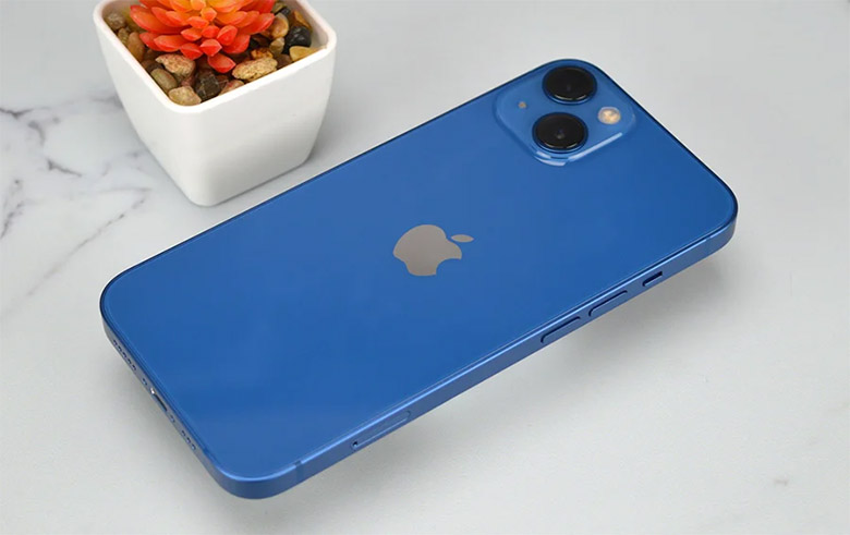 iPhone 13 sở hữu thiết kế nhỏ gọn
