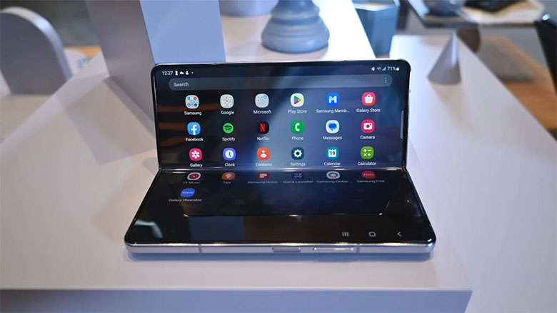 man-hinh-galaxy-z-fold-5-xtsmart