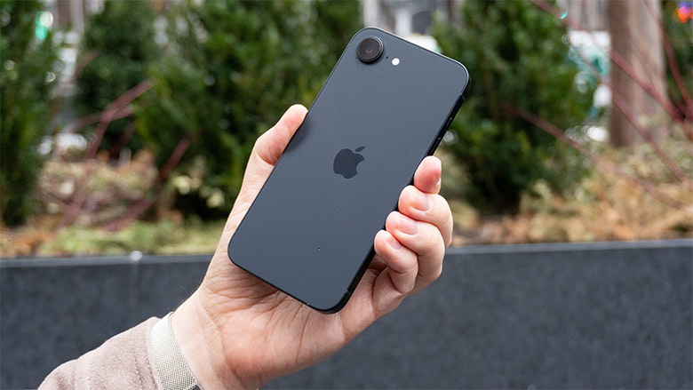 iPhone 16e: Hiệu năng ổn, nhưng "cắt giảm" quá nhiều tính năng quan trọng