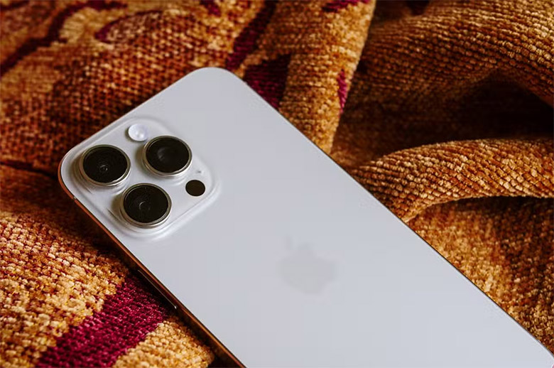 Kiểm tra camera cho iPhone 16 Pro Max