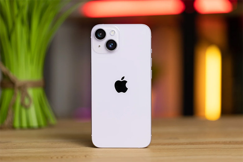 So sánh chi tiết Oppo Reno 14 và iPhone 14