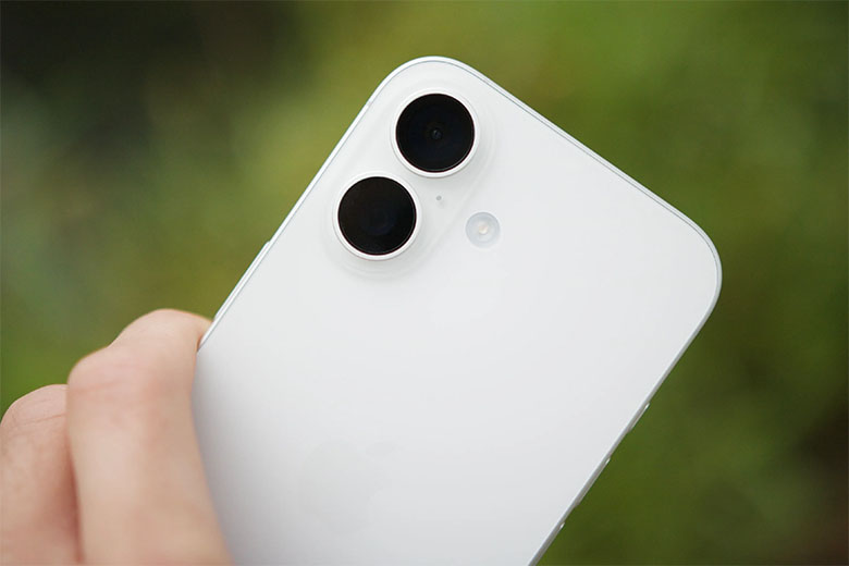 iPhone 16 dùng camera kép