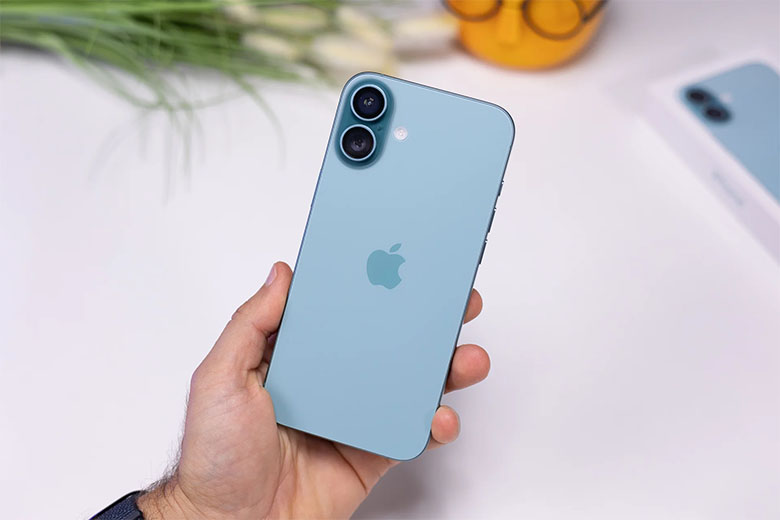iPhone 16 Plus – Màn hình lớn, pin "trâu", giá vẫn dễ chịu
