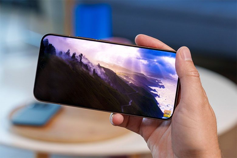 Điện thoại Xiaomi 15T Pro dùng tấm nền AMOLED 6.83 inch