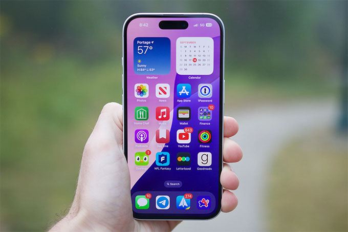iPhone 16 chạy iOS 26 với giao diện nhất quán,