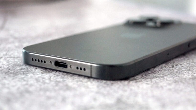 Nên mua iPhone cũ pin bao nhiêu %?