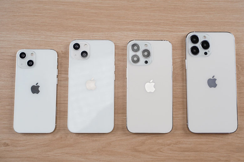 Bốn mẫu trong dòng iPhone 13
