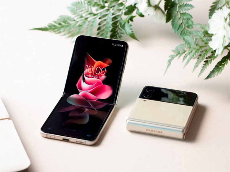 Galaxy Z Flip3 ra mắt tiếp tục sử dụng thiết kế gập vỏ sò