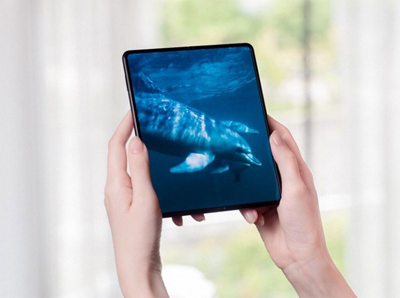 Điểm sáng giá nhất trên Galaxy Z Fold3 là được trang bị công nghệ camera selfie ẩn dưới màn hình