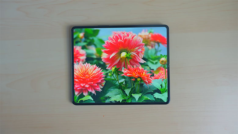 Tỷ lệ màn hình giữa Galaxy Z Fold 4 và Z Fold 3