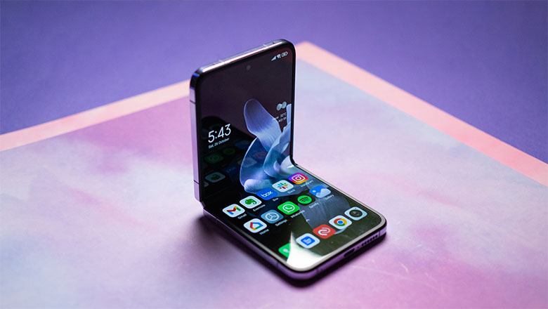 Xiaomi Mix Flip 2 - Điện thoại gập tốt nhất nhờ pin lớn