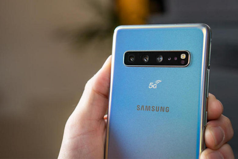 Galaxy S10 5G được biết đến là phiên bản nhiều camera nhất